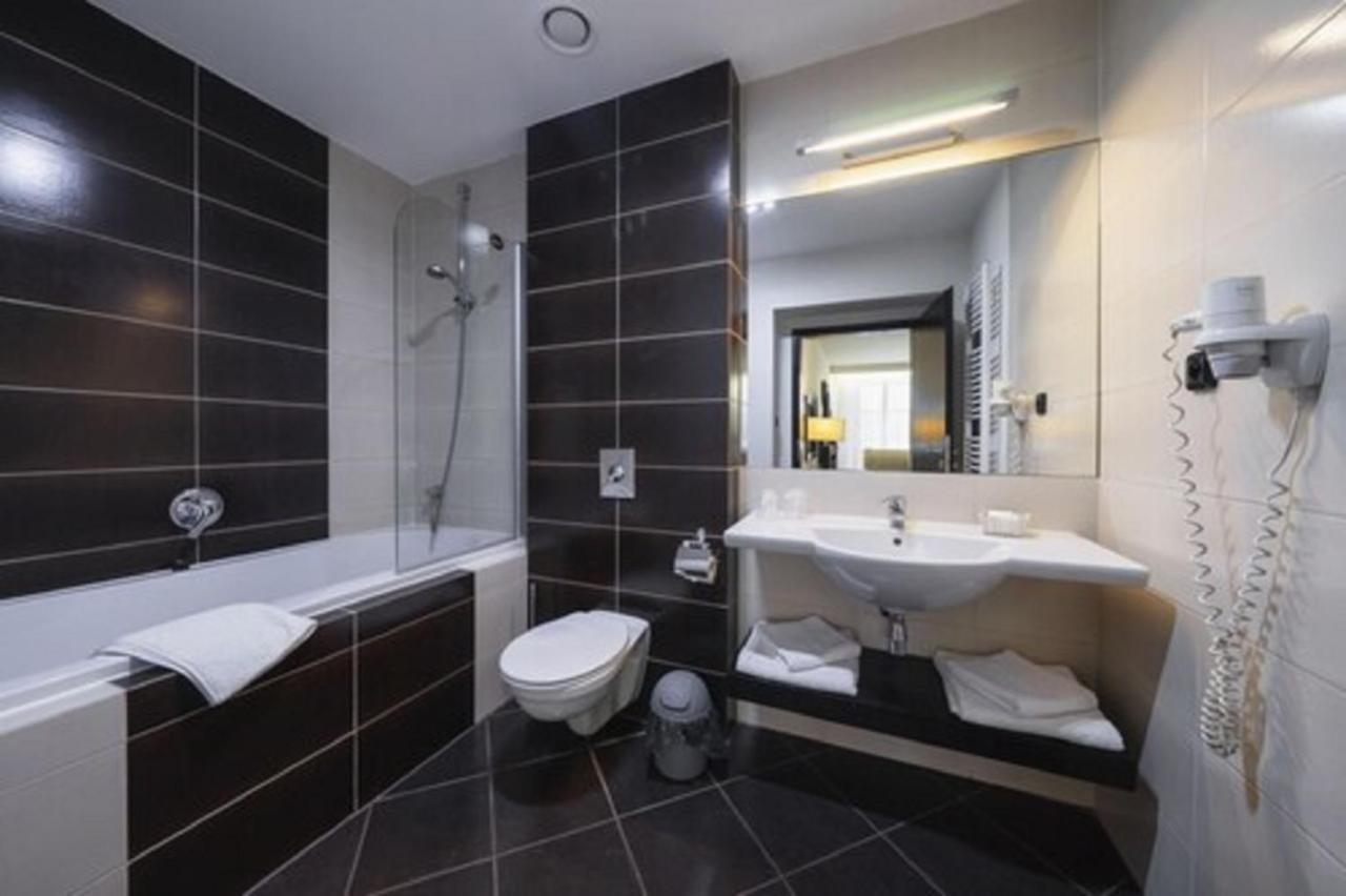 Hotel Astory Plzen Exterior photo
