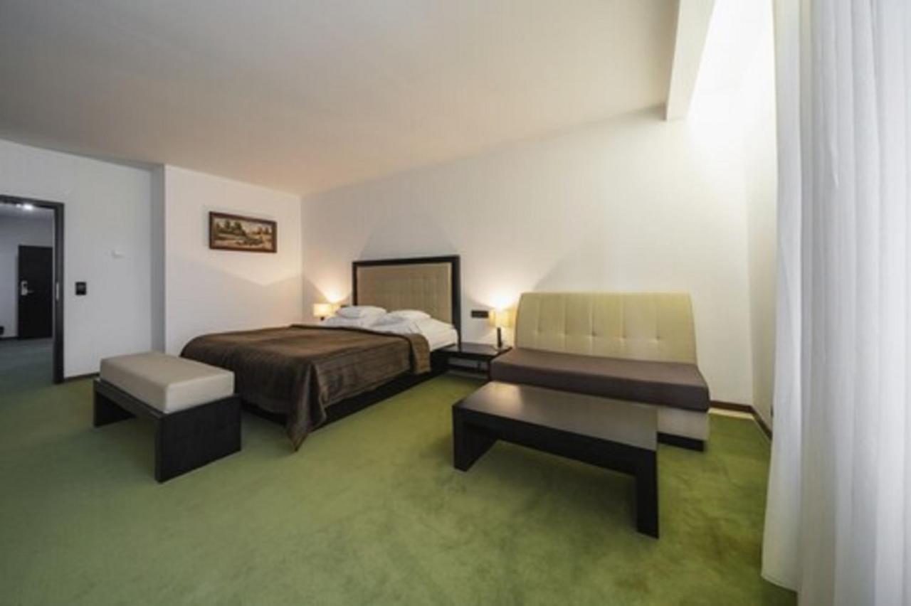 Hotel Astory Plzen Exterior photo